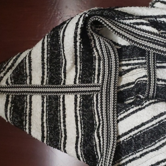 Moroccan sweater - Picture 2 of 3